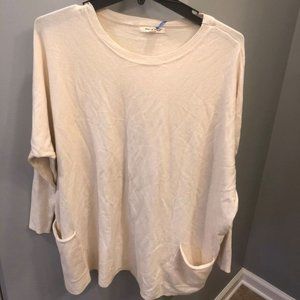 NWT S/M thin boutique sweater tunic